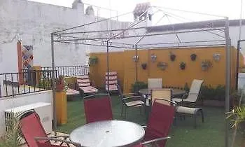 بيت ضيافة هوستال سانتا آنا *