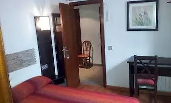 Santa Ana Гостевой дом Барселона