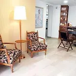 Santa Ana Гостевой дом Барселона